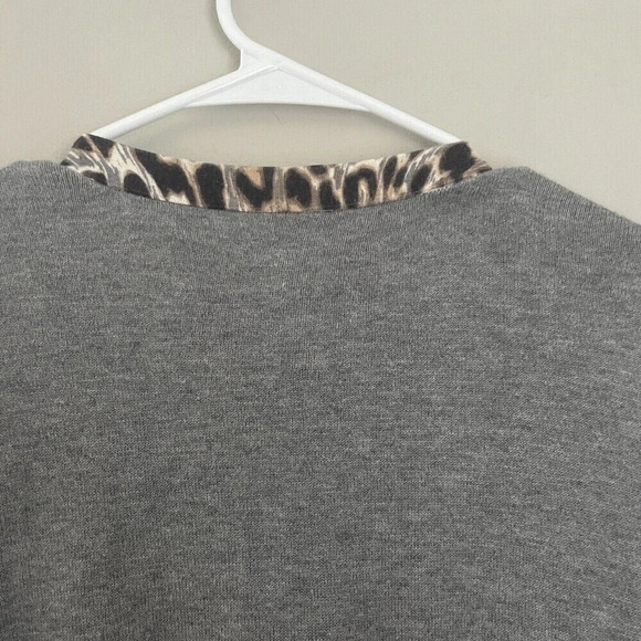 Chicos Women's Leopard Cardigan M/8 Gray Cotton Blend Sweater Button - Picture 9 of 12